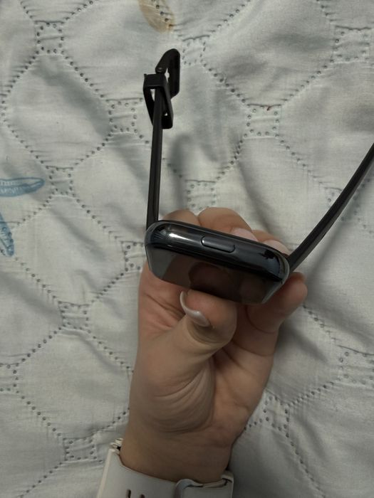 Смарт часовник.