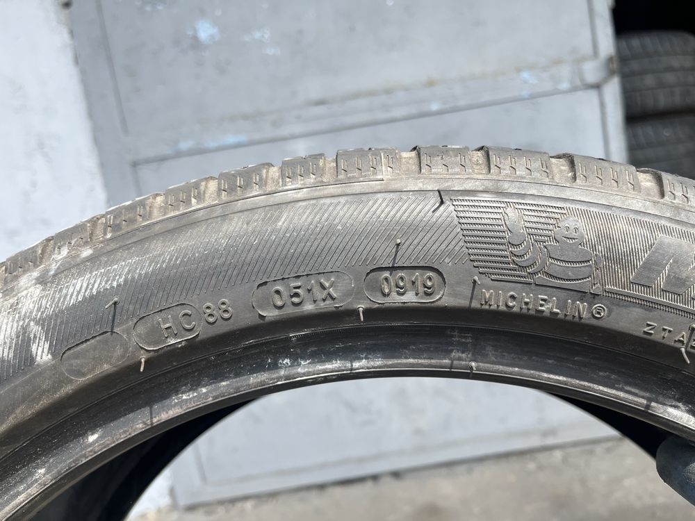 2бр. гуми 245/40/18 Michelin DOT 0919 5 mm