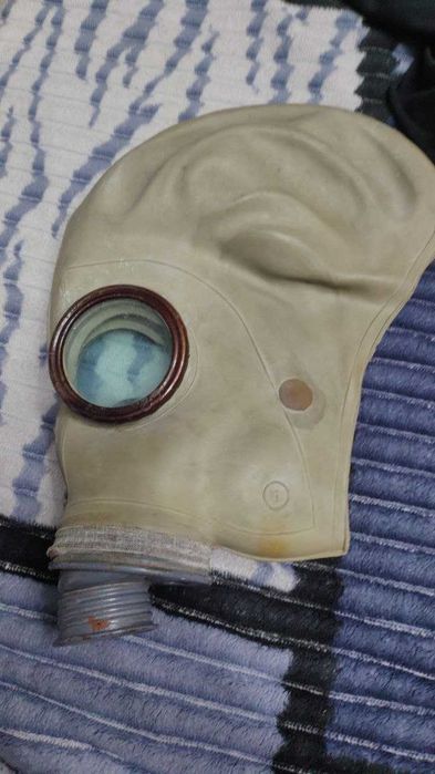 Продам редкую ремонтную маску ШМ1 от противогаза МО2