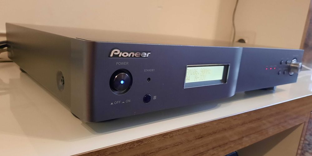 Pioneer F-F3-J-стерео FM/AM тунер