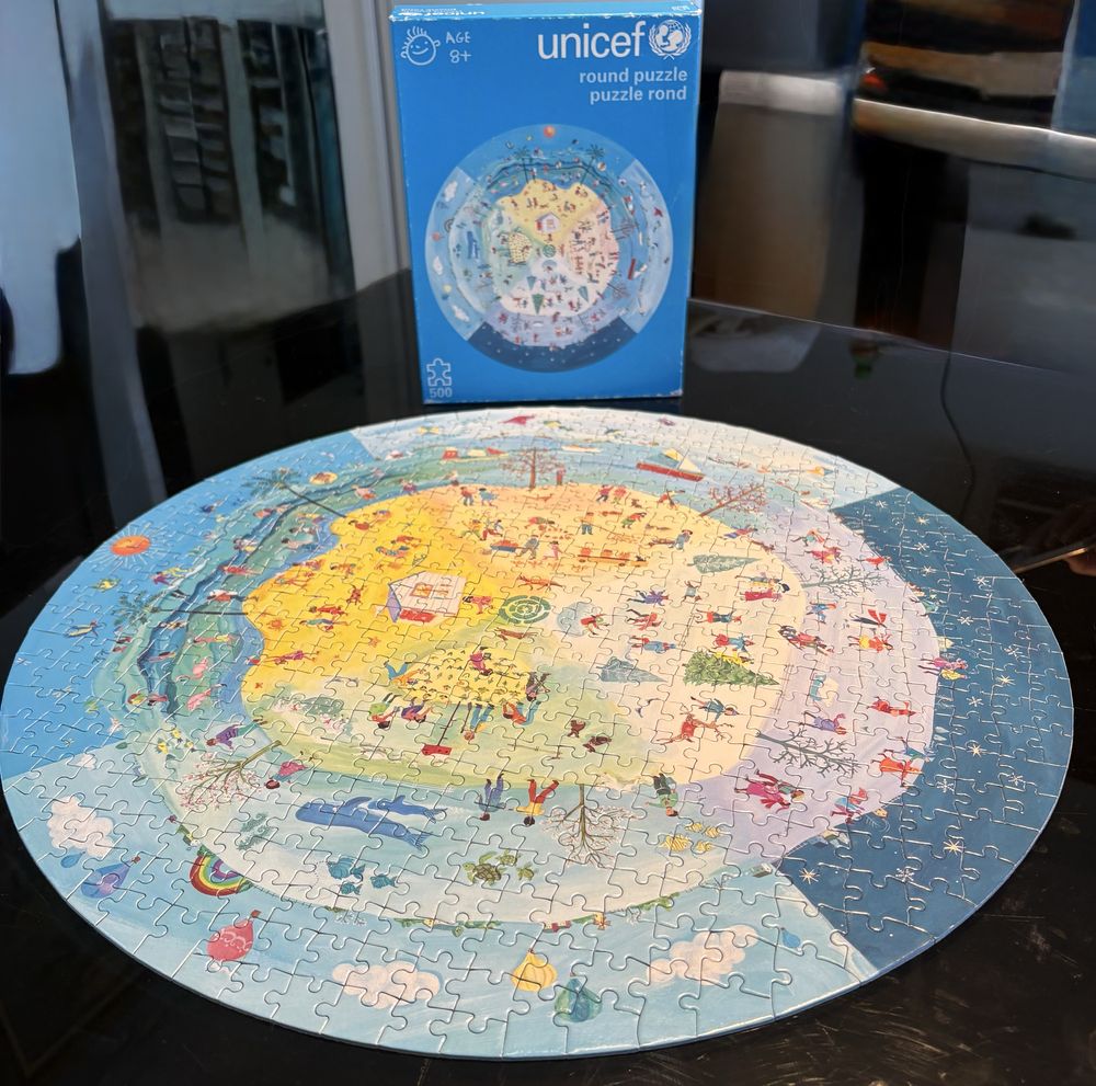 Винтидж пъзел на UNICEF