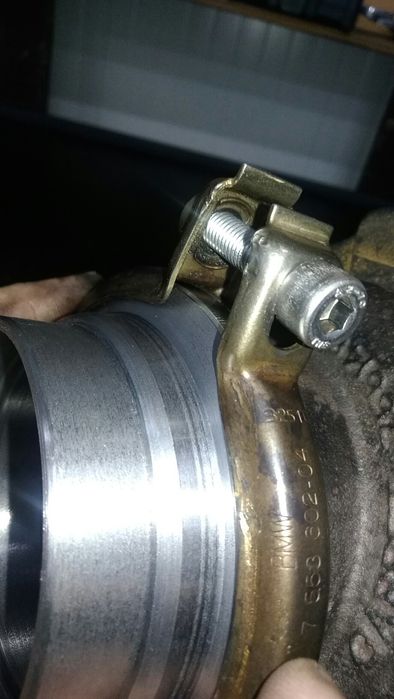 Фланец за даунпайпа GT2260 BMW 231 коня