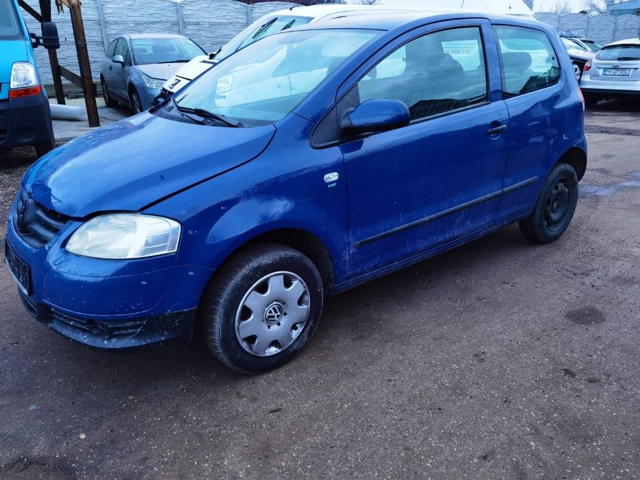 Dezmembrez Volkswagen Fox 1.2 benzina an 2006 cod motor BMD