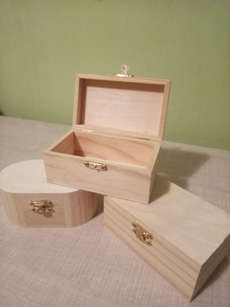 Дървени кутийки за декорация / бебешка съкровищница, бижута,декупаж/