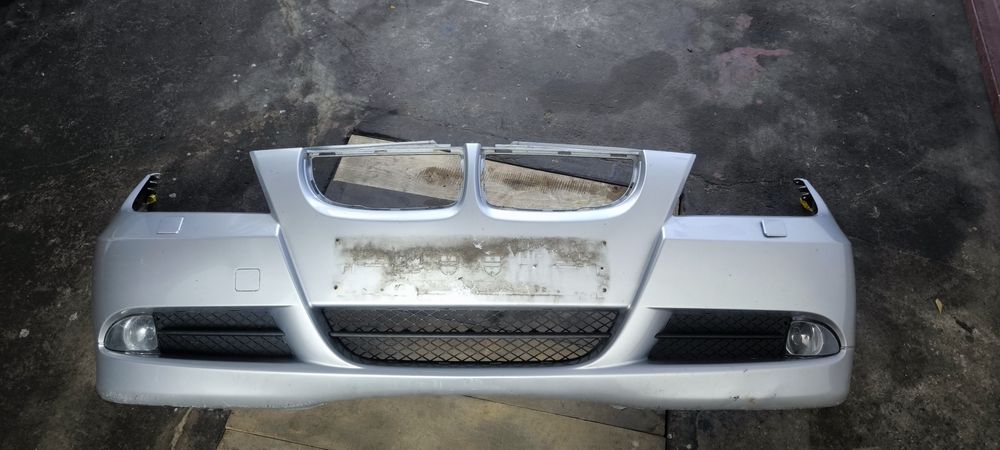 Предна и задна броня бмв е90 седан