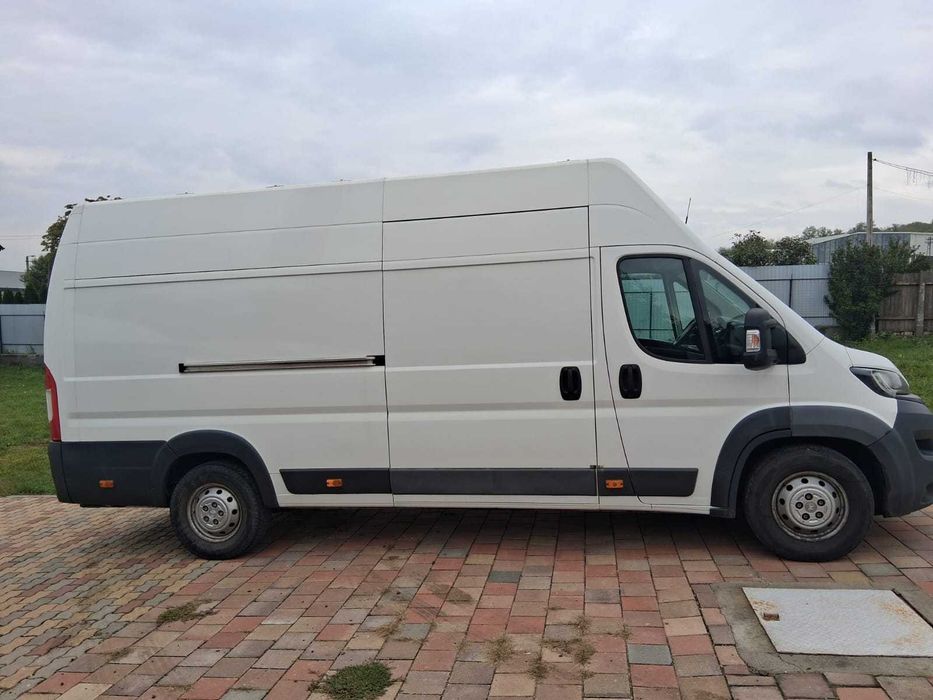 Vând autoutilitară Peugeot Boxer