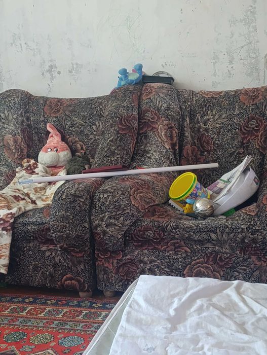 Уголок мягкий для зала