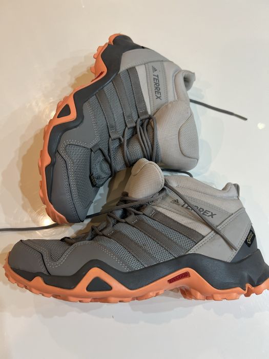 Спортни зимни маратонки адидас