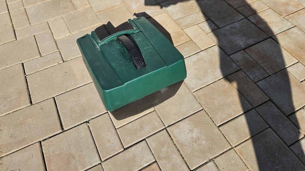 Masina de tuns iarba Bosch CityMower 18V-32-30 / 600 lei doar mașina