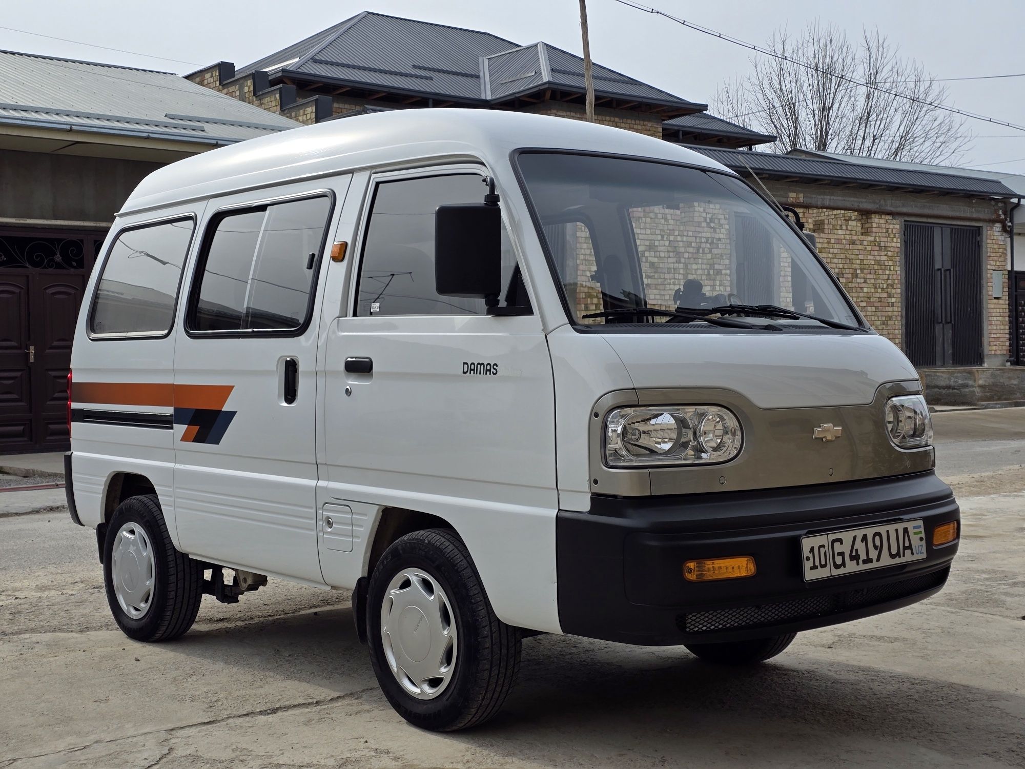 Chevrolet damas 2