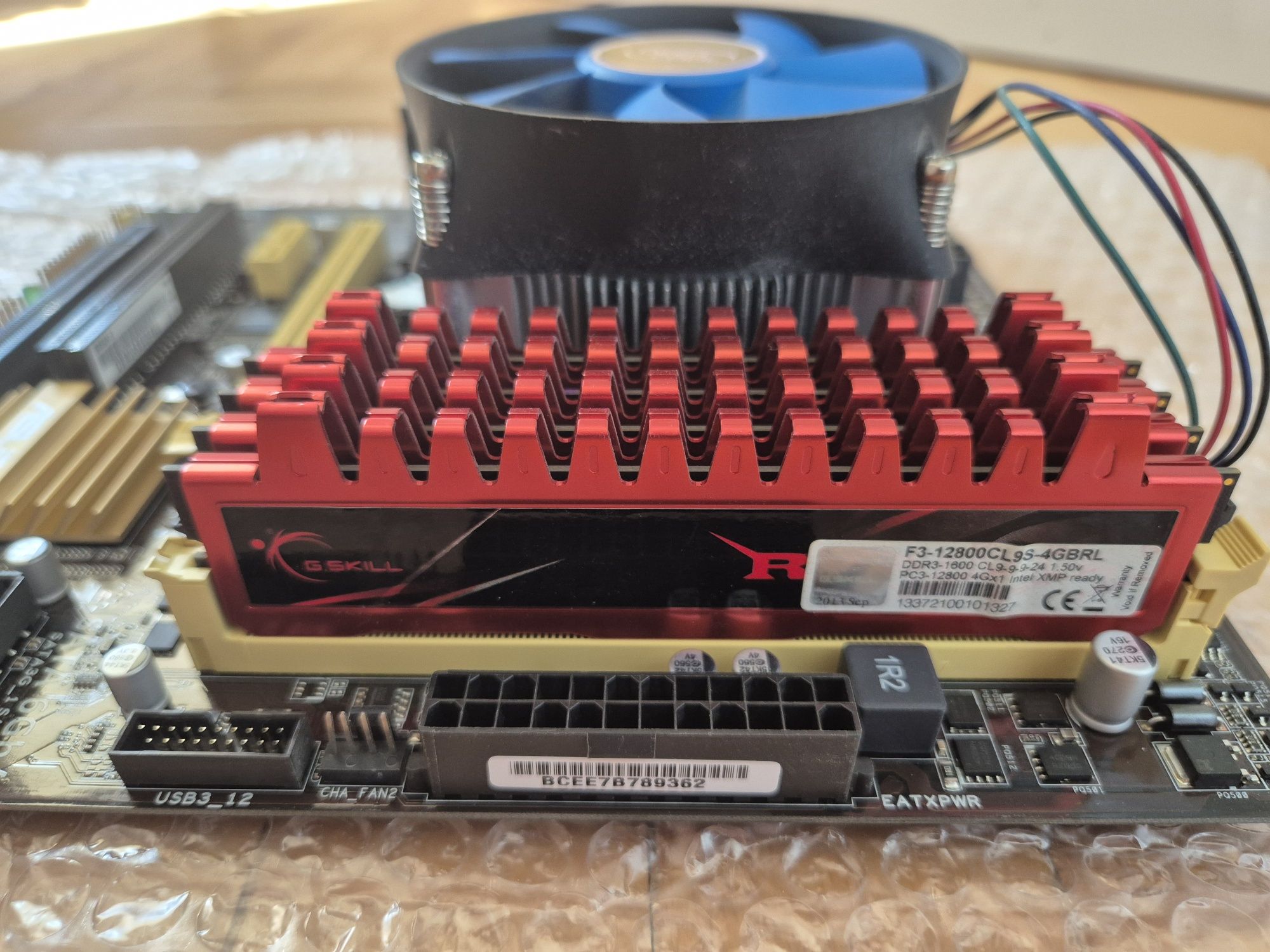 Intel i7 4790 + ASUS B85M-E + RAM G SKILL RIPJAWS DDR3 1600Mhz 16GB