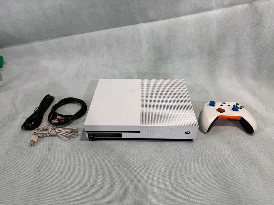 Конзола - Xbox one S / 500 G / X3