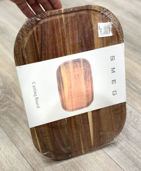 Доска разделочная из акации SMEG (42×28)