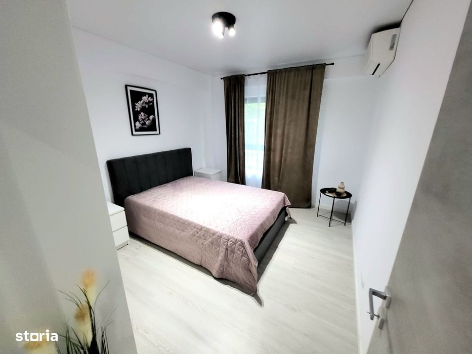 3 cam Mazepa 2 pret 900 euro