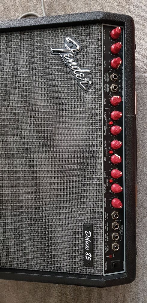 Amplificator Fender deluxe 85