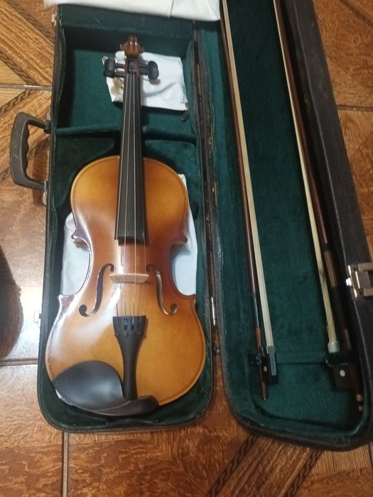 Vioara de vânzare