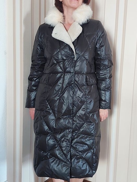 Продам очень лёгкий пуховик.