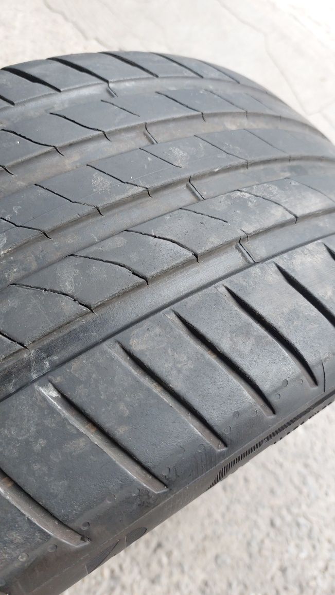 255/40/20 Bridgestone Potenza един брой