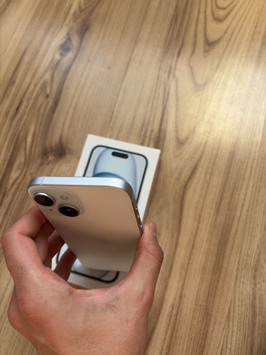 iPhone 15 Blue 128 gb с гаранция