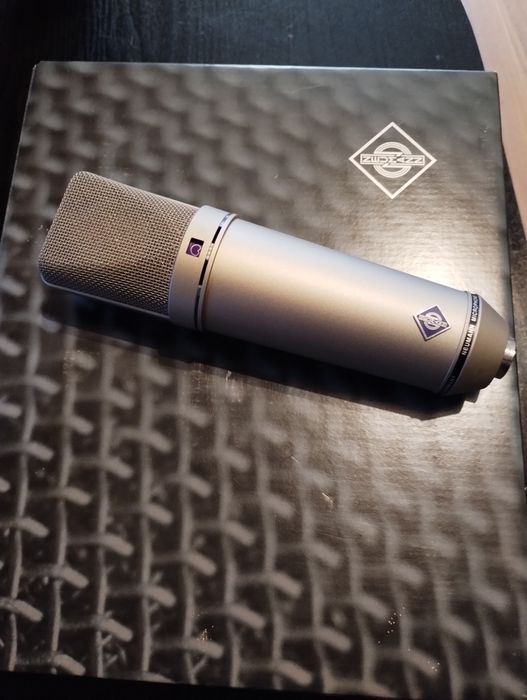 Microfon Neumann u87ai in garanție