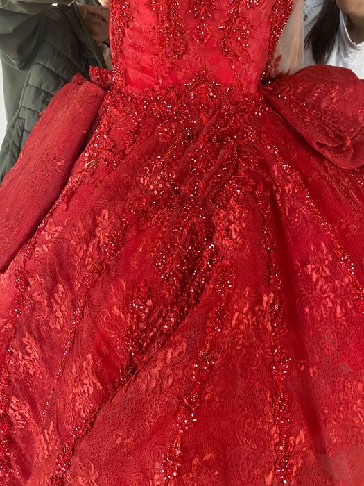 Продавасе  сватбена рокля