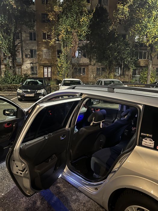 Vând Renault megane 2