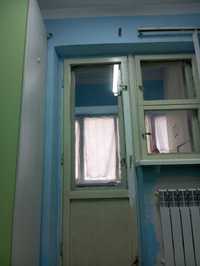 деревянная дверь и окно от балкона б/у