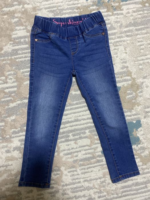 Продам новые джинсы