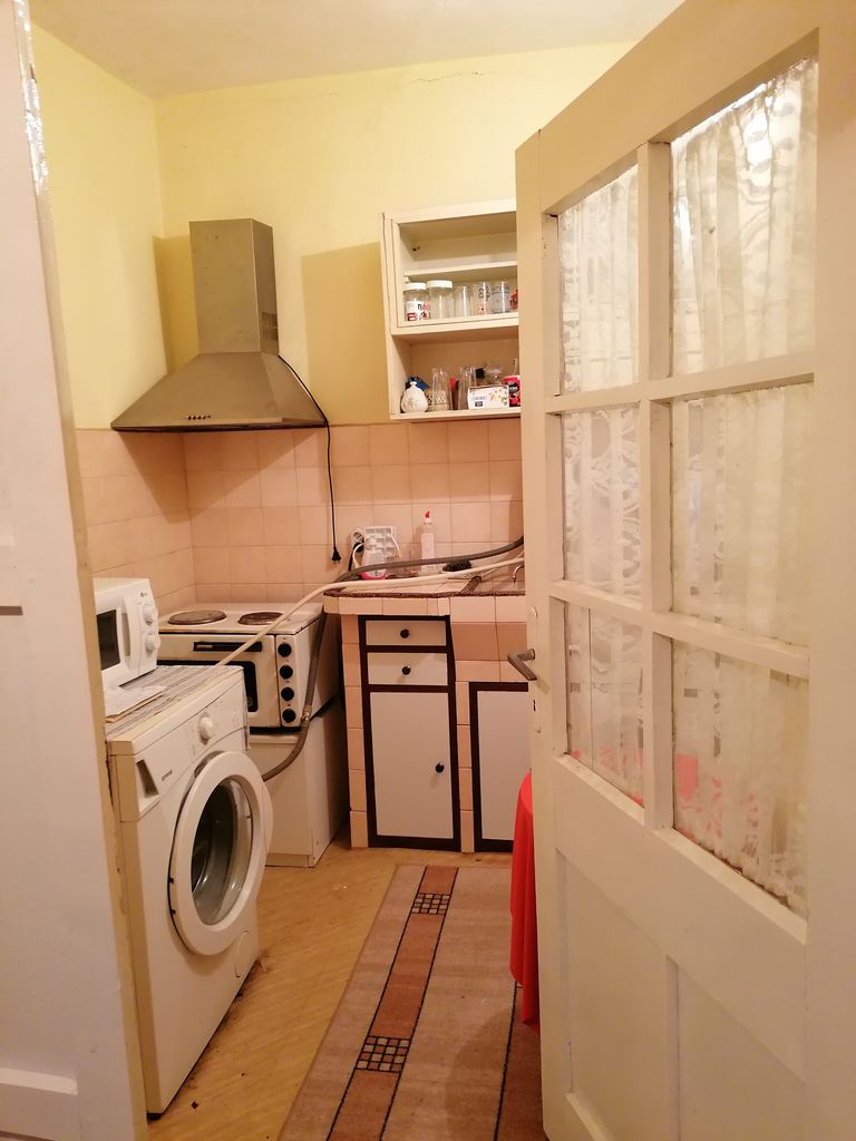Продава се Къща в Стралджа - 197 кв.м за 298 €/кв.м - Снимка #14