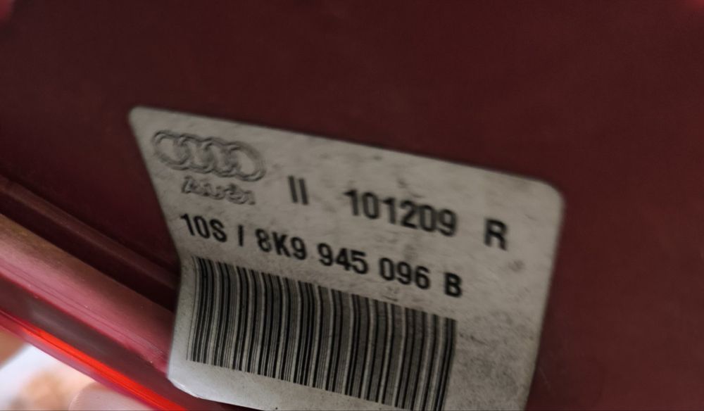 Десен стоп ауди А4 Б8