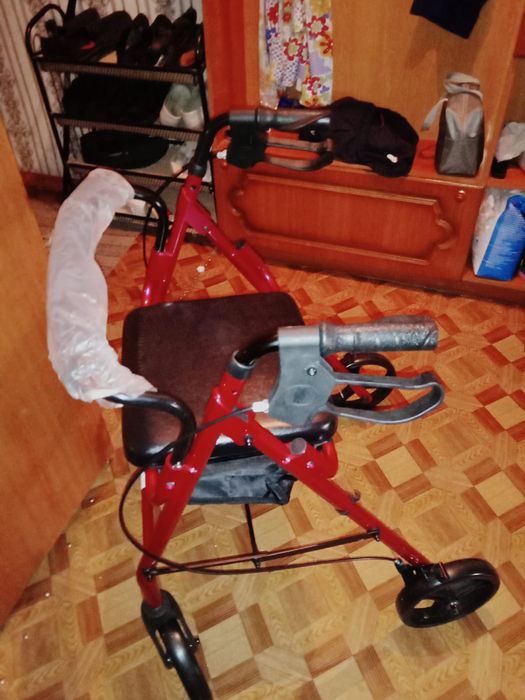 Ходунки новый  новыи