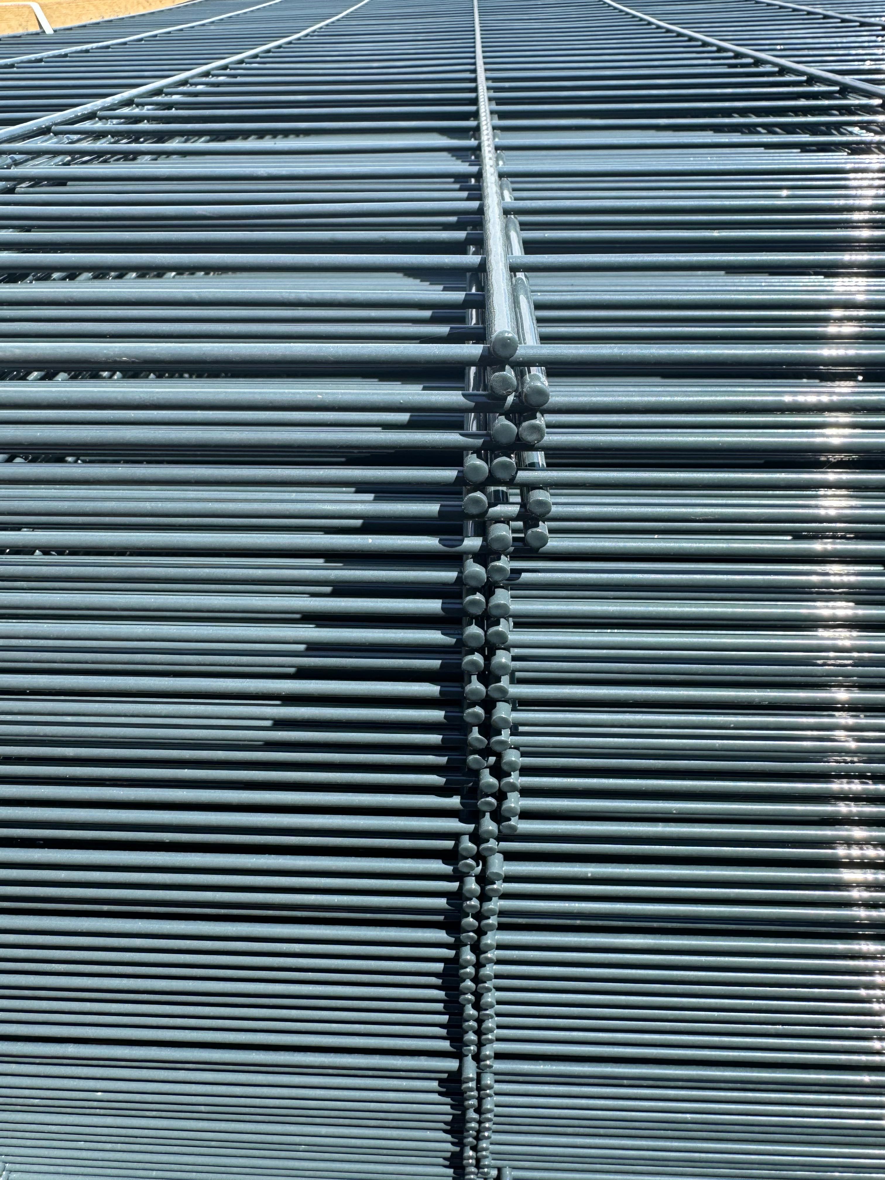 Panou Bordurat verde / gri antracit dublu fir 2d 5/4/5mm - stoc