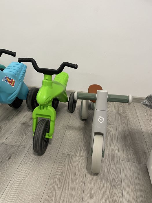 Lot de 3 triciclete si o bicicleta