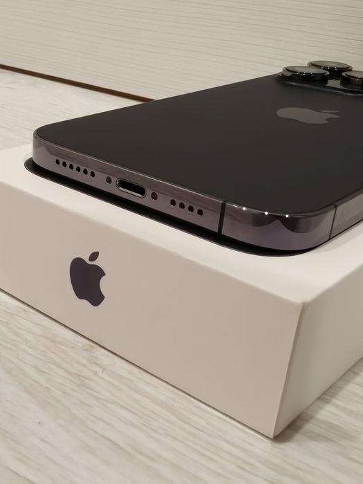 Продавам Iphone 14 pro max 256gb