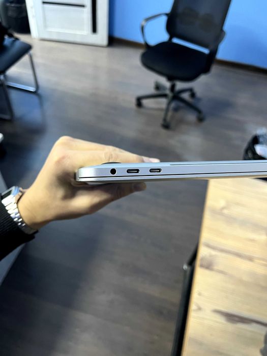 Macbook Pro Core i5 16/256