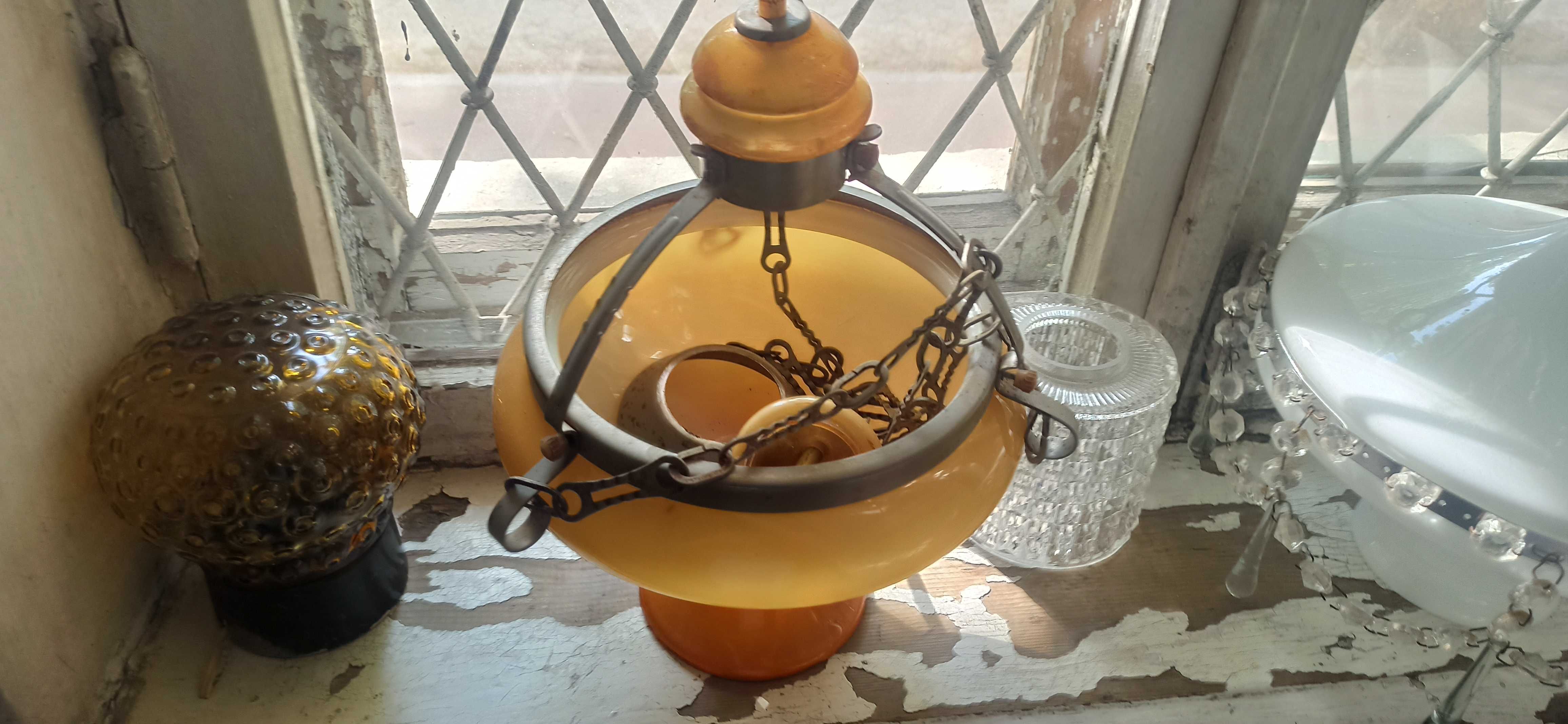 Люстры , плафоны