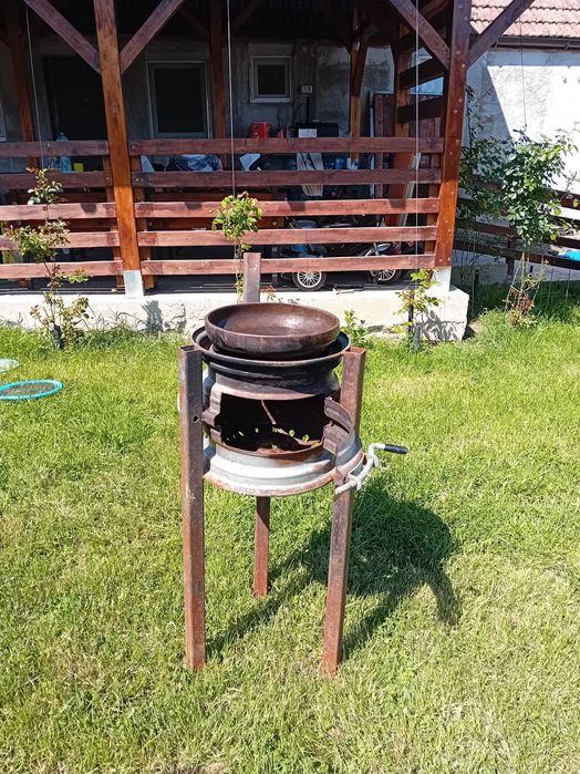 Vand focar cu tot cu disc friptură ,din fier gros