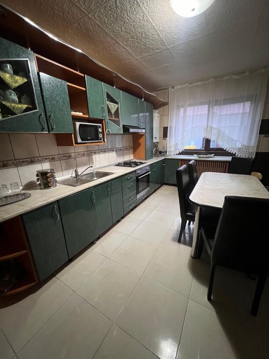 Vand casa in cartierul bujac + afacere la cheie