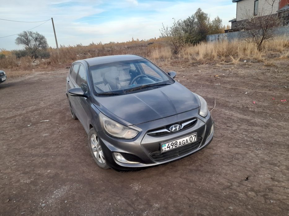 Продам хюндай акцент солярис