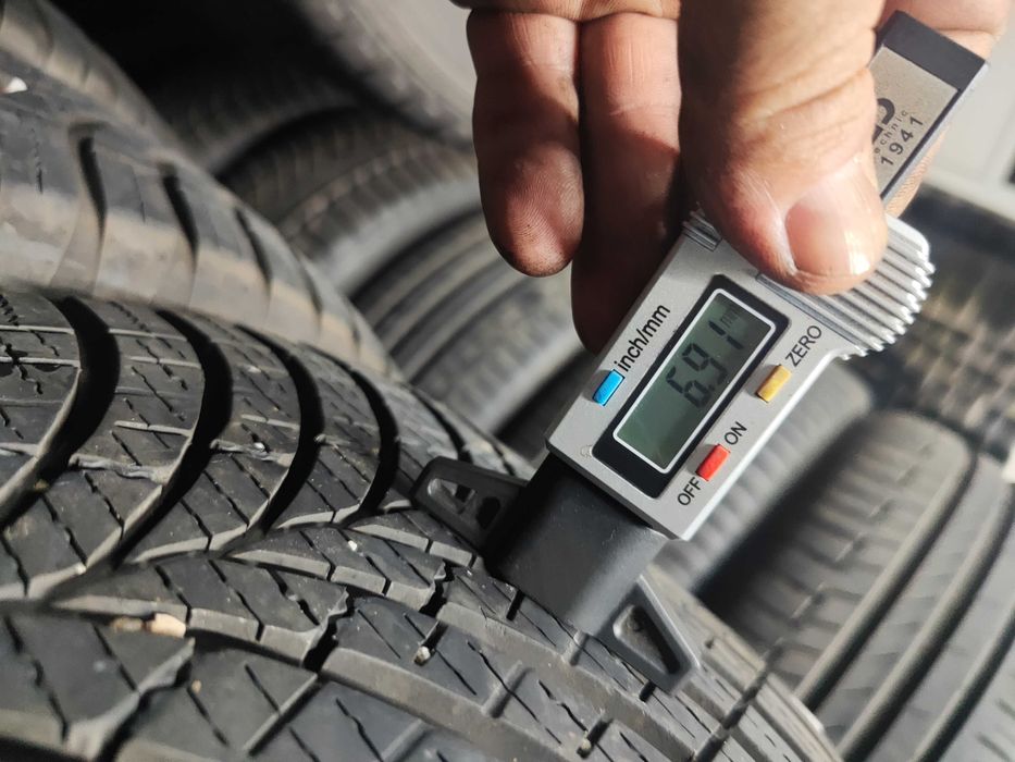 2бр.зимни гуми 225/55/18 Goodyear