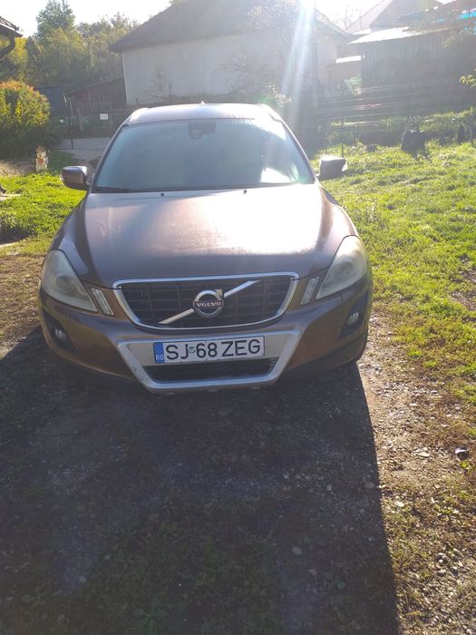 Volvo XC60 - 4x4 / 2.4 - An 2010