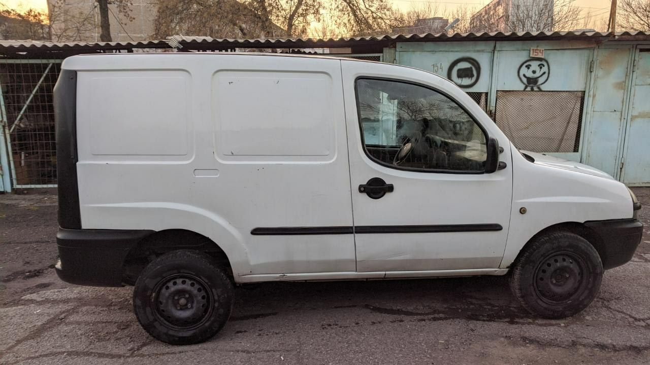 Fiat doblo сотилади