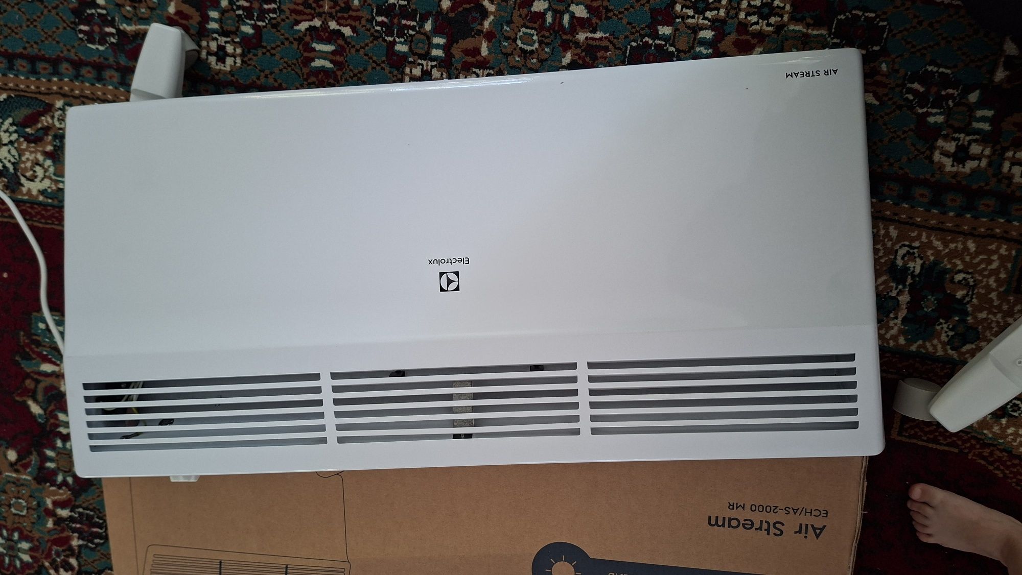 Обогреватель Electrolux Air Stream ECH/AS 2000 MR