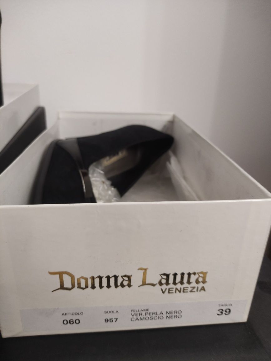 Туфли Donna Laura 39 размер