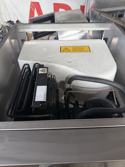 Професионален хладилник