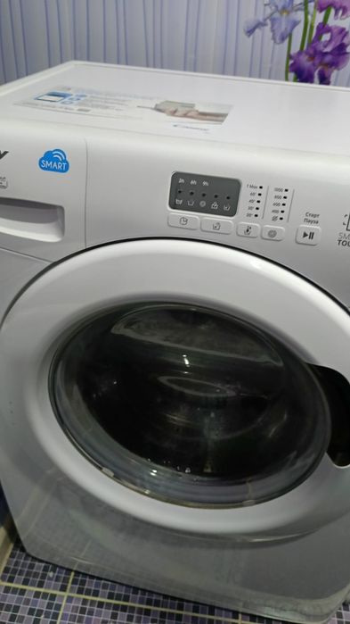 Продам стиральную машину Candi