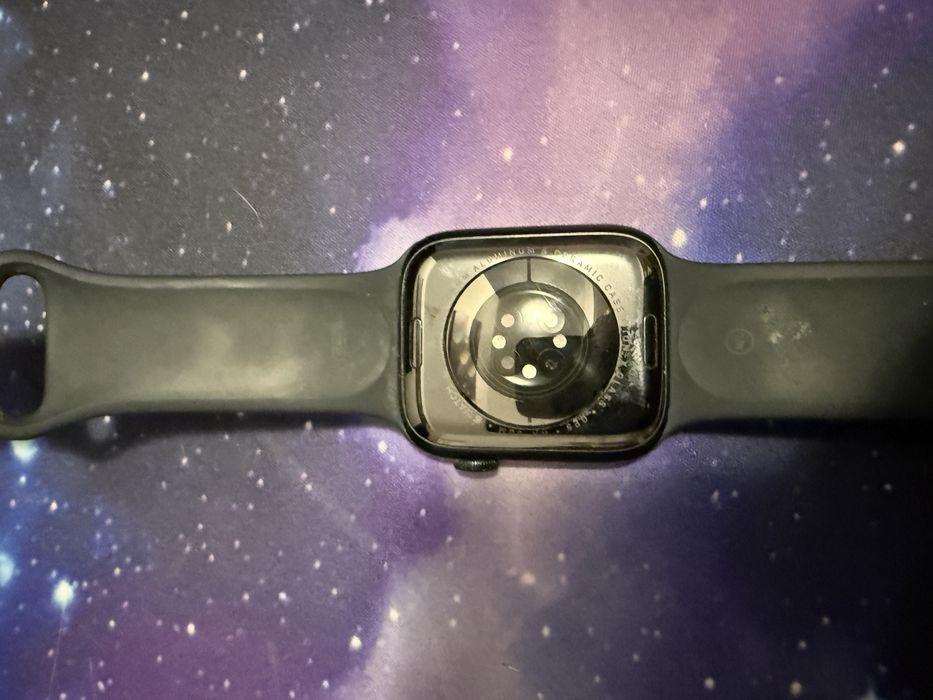 Apple Watch Series 8 – 45mm, GPS,