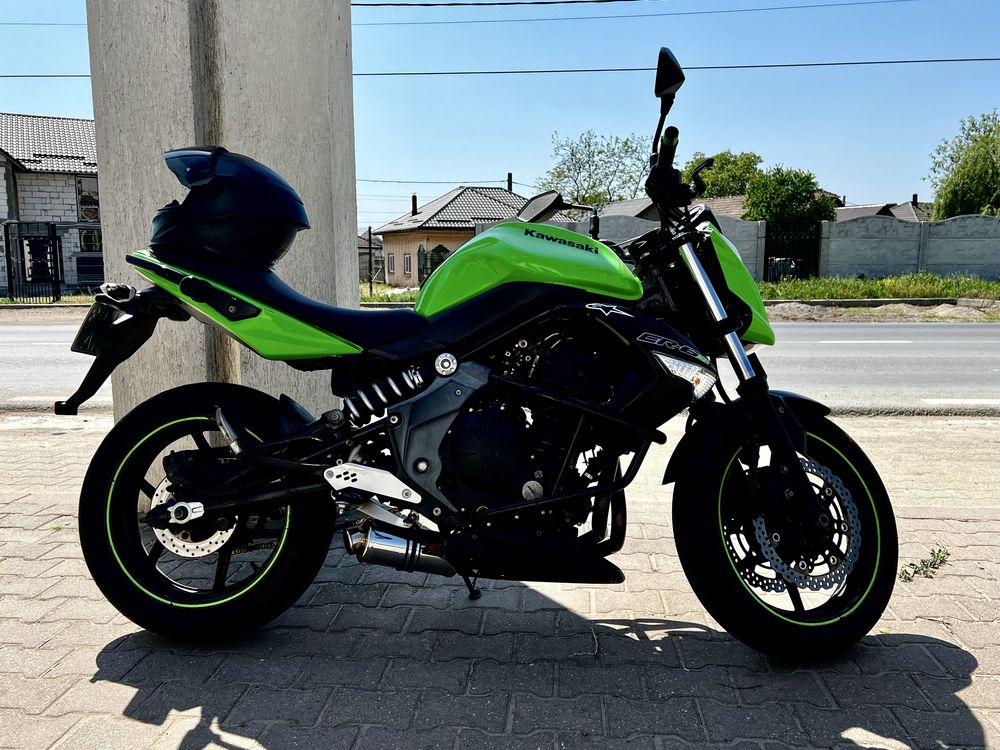 Kawasaki ER6N 2010