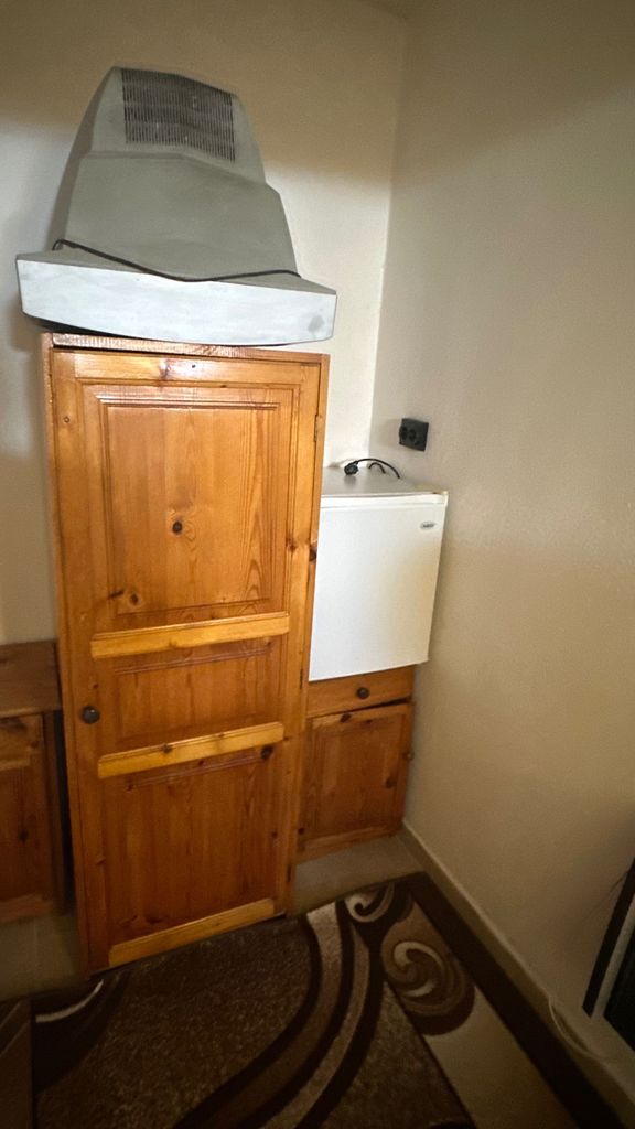 Продава се Двустаен апартамент в Благоевград, Освобождение - 40 кв.м за 4 €/кв.м - Снимка #4
