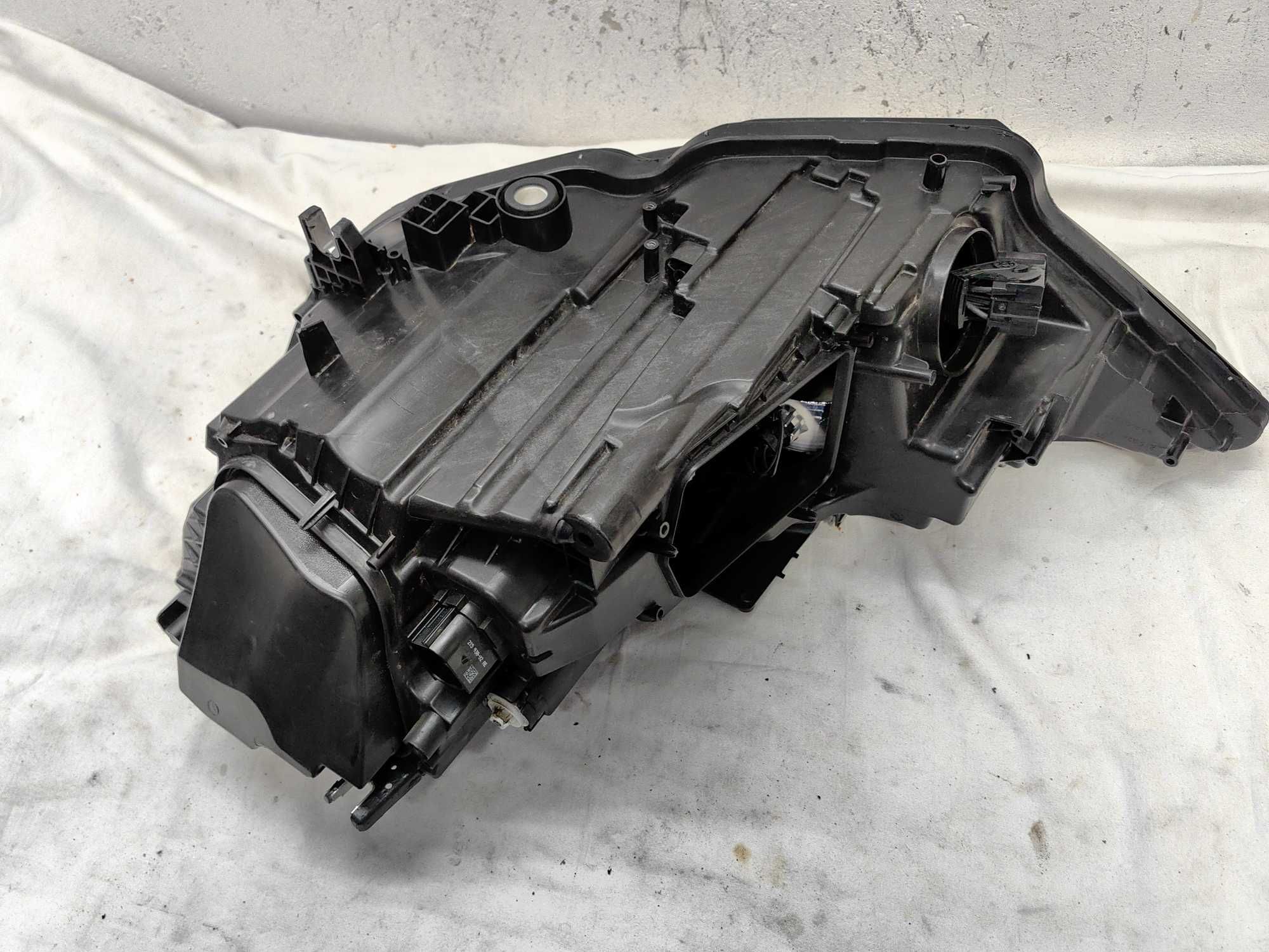 Оригинален фар Ауди А6 Ц8  Audi A6 C8 Full Led
